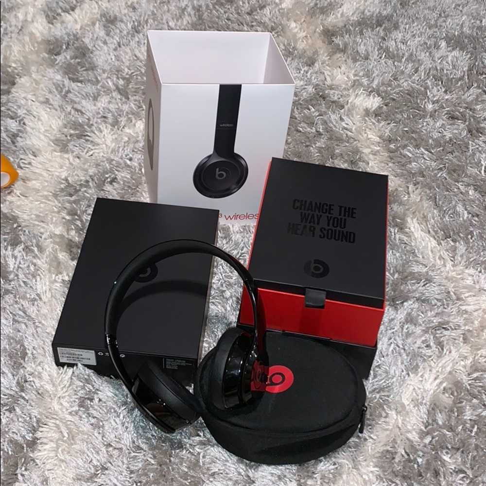 BEATS SOLO 3 WIRELESS